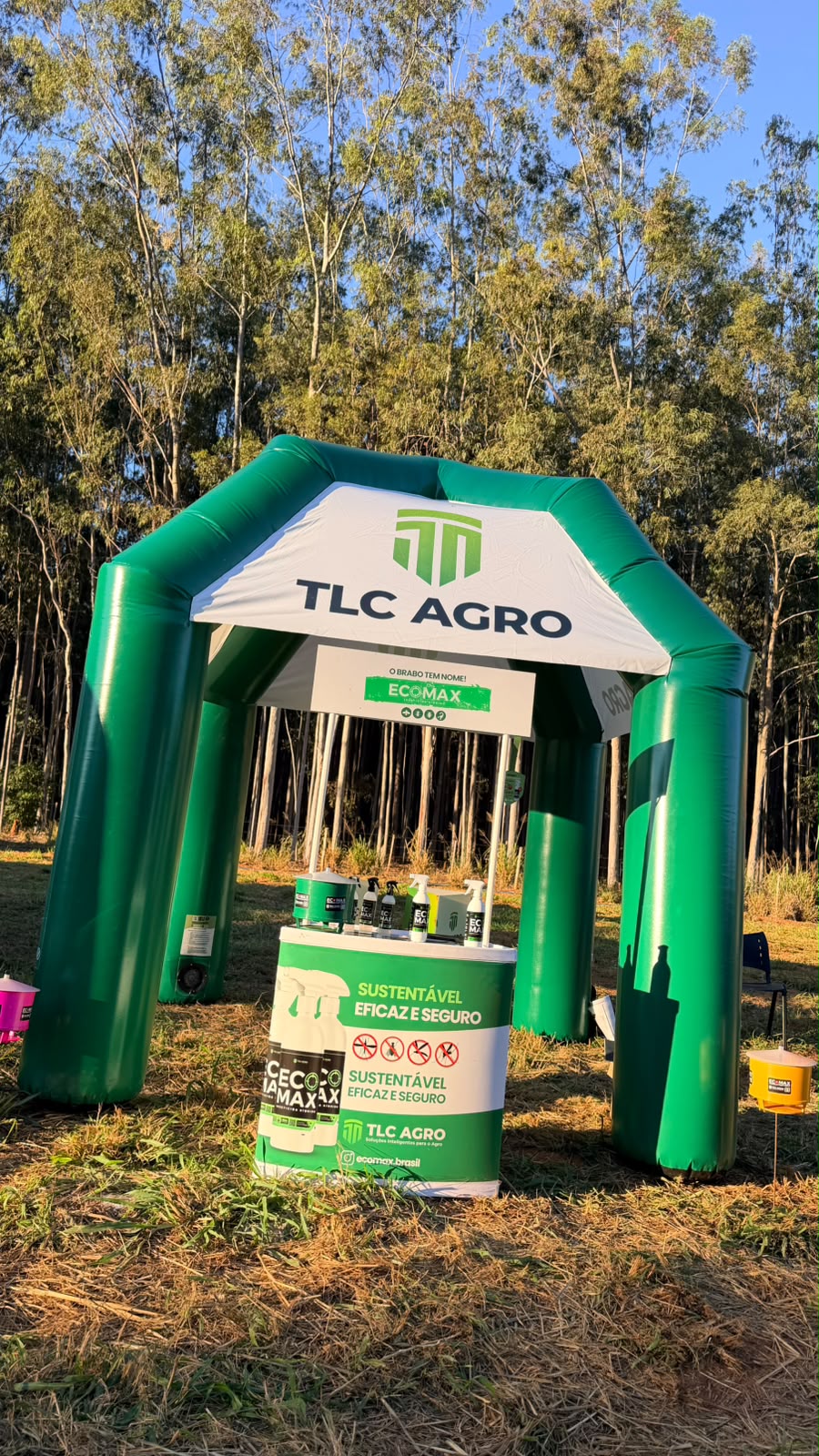 Linha de produção de infláveis na InflaUp